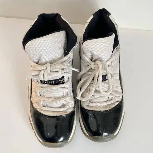Nike Air Jordan Retro 11 Concord Youth Shoes Black White - Picture 2 of 10
